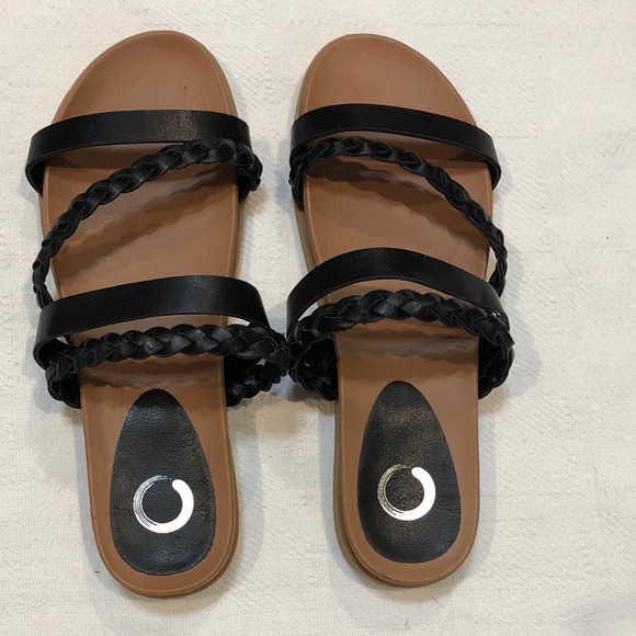 Shoes - NWOT-Black Braided Strap Sandal Sz 8